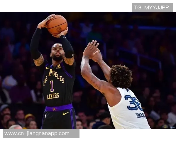 拉塞尔希望球员佩戴小蜜蜂设备主持人担忧信息泄露风险如何应对