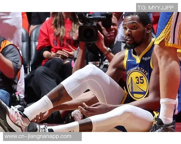 杜兰特谈球队失利原因强调把握机会和投篮命中率的重要性 杜兰特谈球队失利原因强调把握机会和投篮命中率的重要性