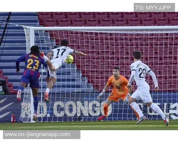 马丁若对阵马竞踢中卫孔德与加西亚争夺右后卫首发位置 马丁若对阵马竞踢中卫孔德与加西亚争夺右后卫首发位置